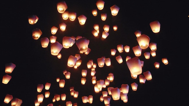 台湾の旧正月に行われる天燈上げのイベントの様子