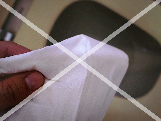 台湾のトイレには紙は流してはダメ！