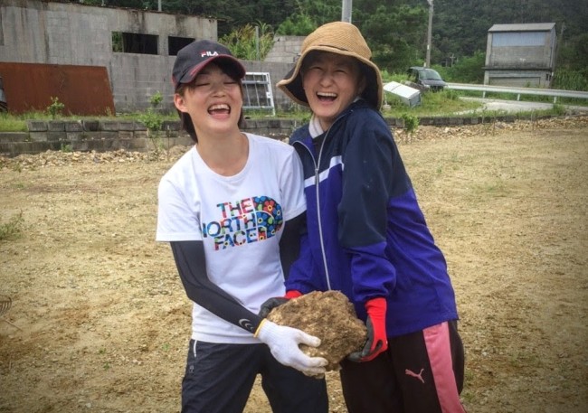 沖縄で活躍する学生ボランティア