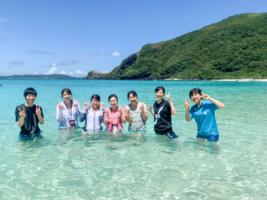 休日は渡嘉敷島のきれいな海があなたを待っています！