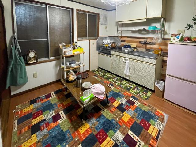 村おこしボランティア【黒潮町コース】宿泊先の早咲ハウスのキッチンの写真