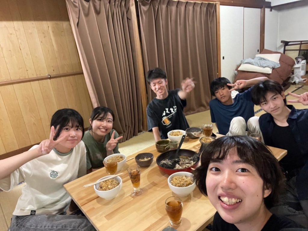 村おこしボランティア【さつま竹島コース】での活動の様子