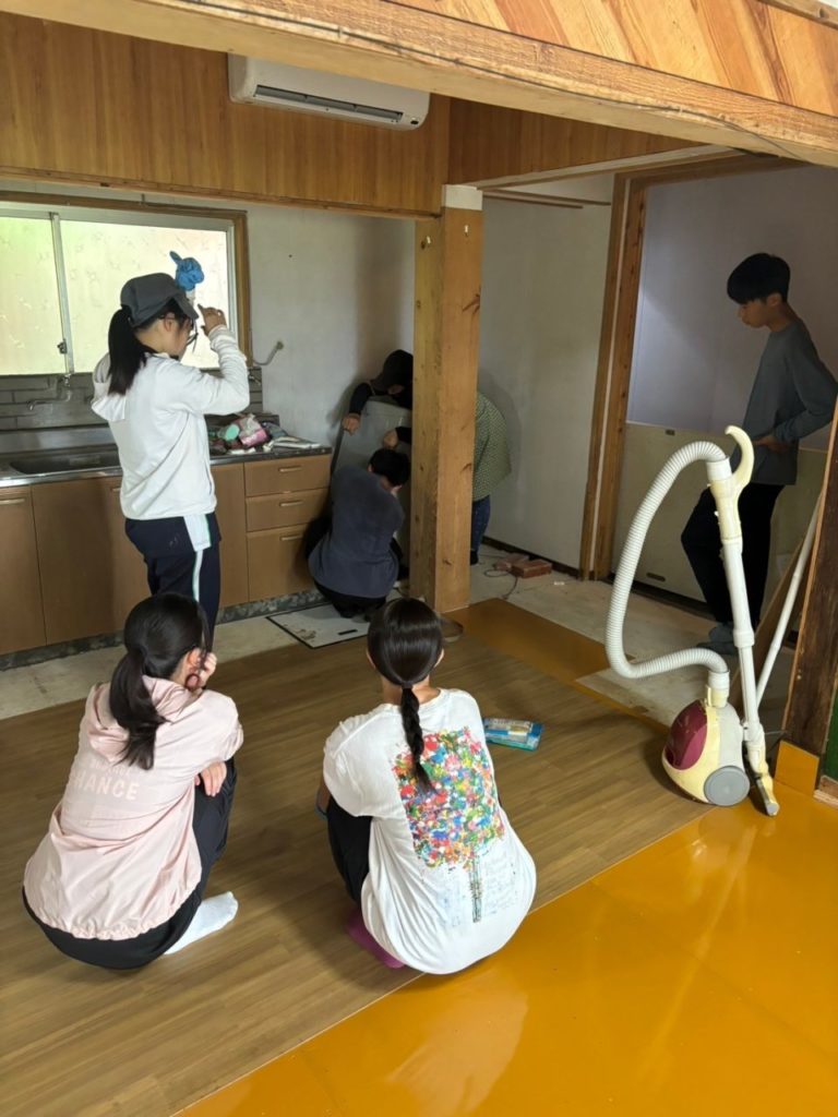 村おこしボランティア【与論島コース】での活動の様子