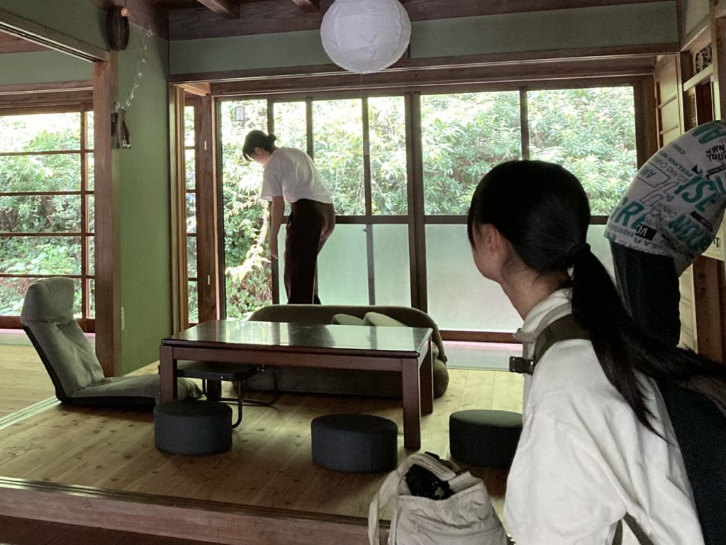 村おこしボランティア【石鎚山コース】での活動の様子