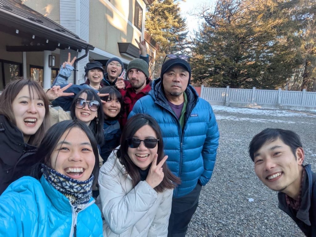 村おこしボランティア【然別湖コタンコース】での活動の様子