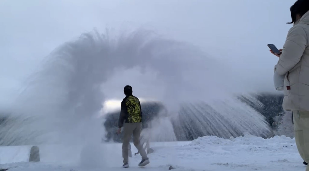 村おこしボランティア【然別湖コタンコース】での活動の様子