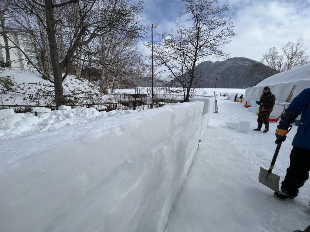村おこしボランティア【然別湖コタンコース】での活動の様子