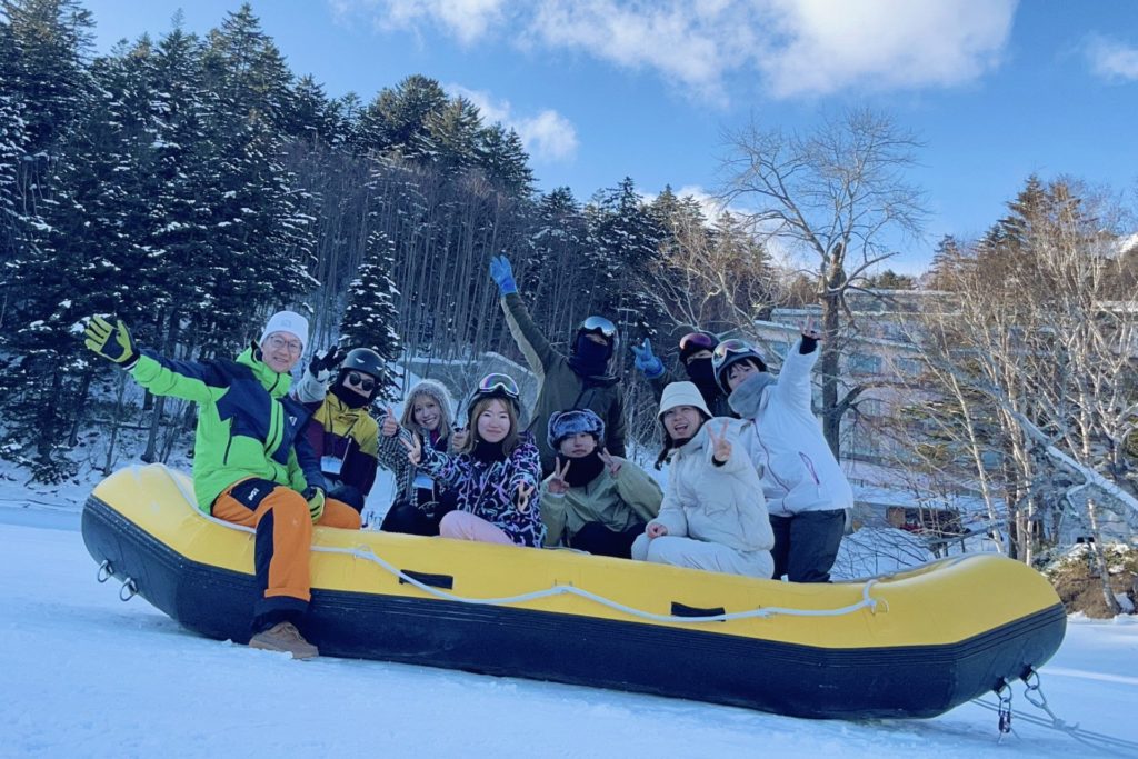 村おこしボランティア【然別湖コタンコース】での活動の様子