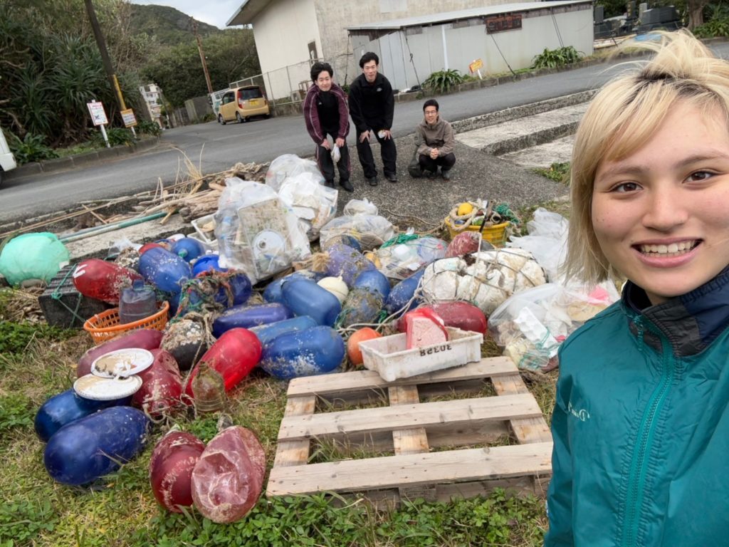 村おこしボランティア【奄美大島「100年先の未来へ」コース】での活動の様子