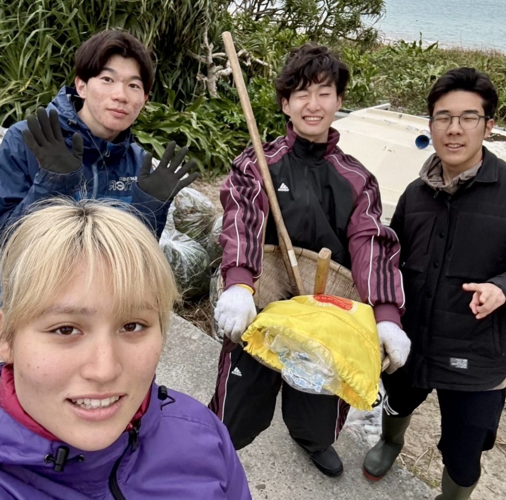 村おこしボランティア【奄美大島「100年先の未来へ」コース】での活動の様子