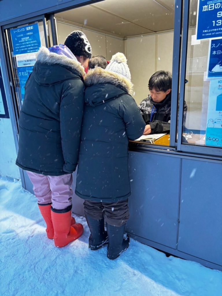 村おこしボランティア【然別湖コタンコース】での活動の様子