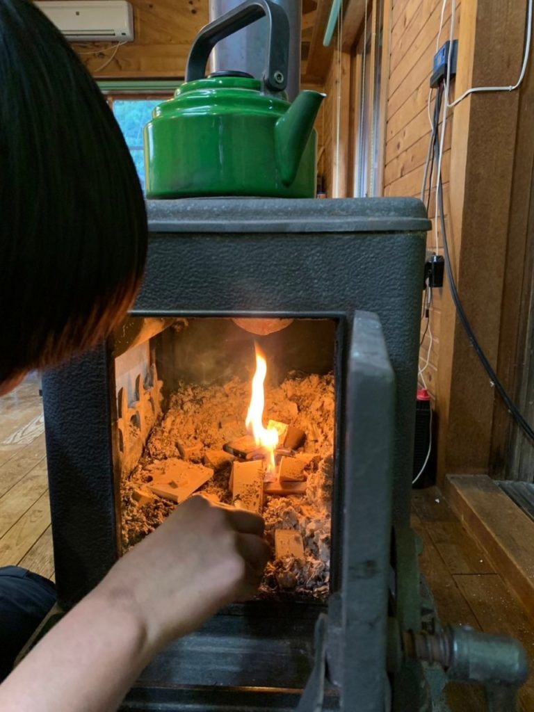 村おこしボランティア【四万十川・林業コース】での活動の様子