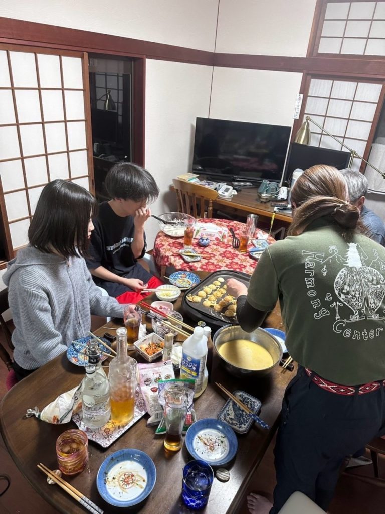 村おこしボランティア【奄美大島「100年先の未来へ」コース】での活動の様子