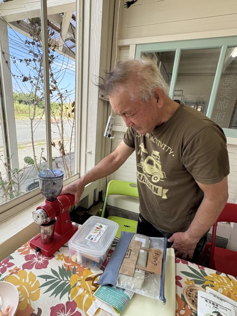 村おこしボランティア【奄美大島［北部］コース】での活動の様子