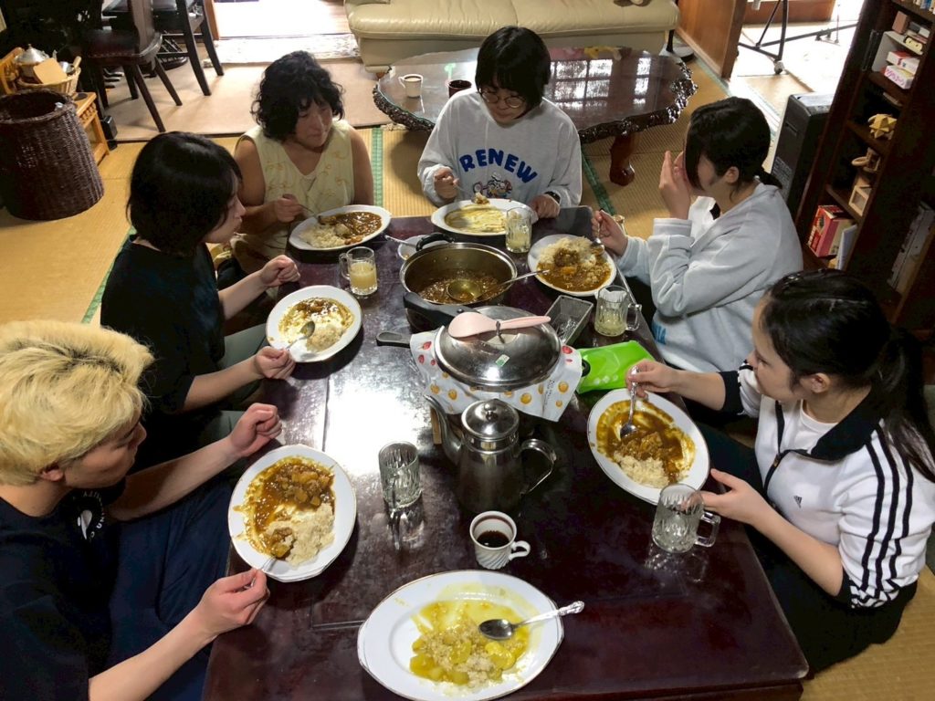 村おこしボランティア【江田島コース】での活動の様子