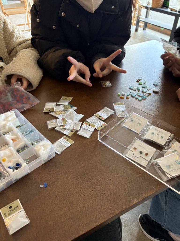 村おこしボランティア【神津島コース】での活動の様子