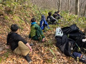 村おこしボランティア【奥尻島コース】での活動の様子