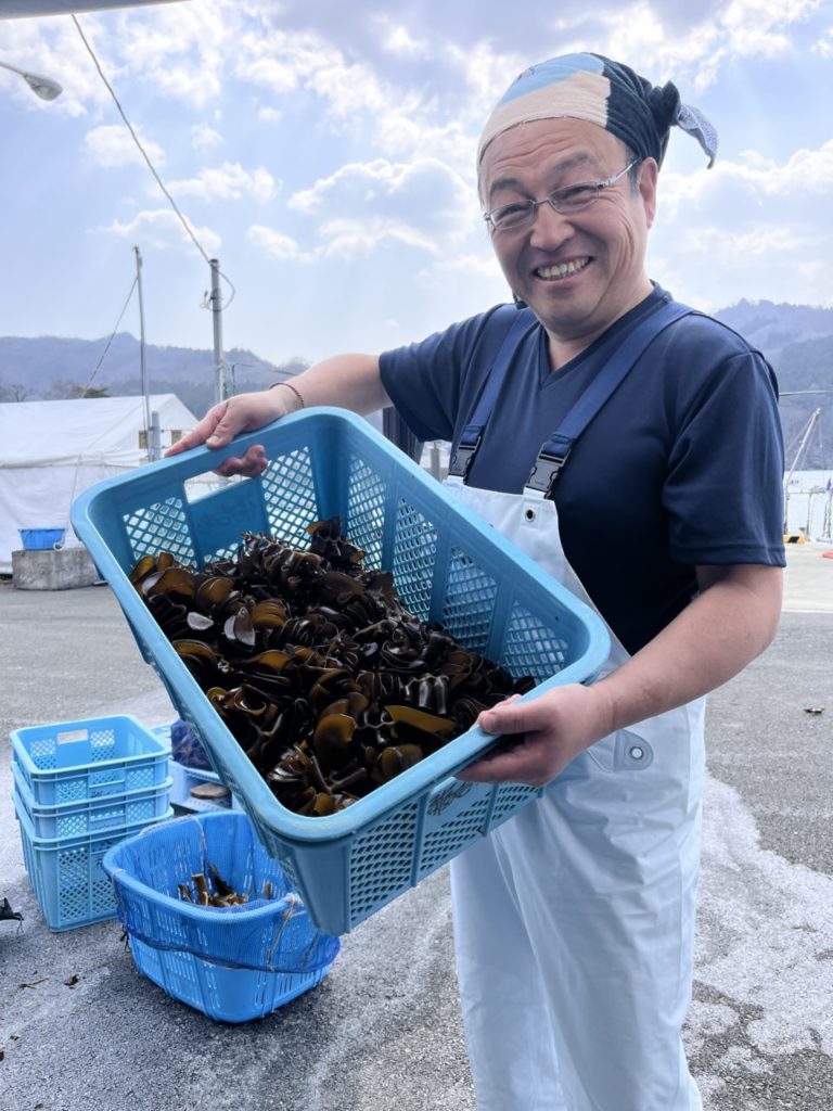 綾里ワカメ大作戦！の活動の様子