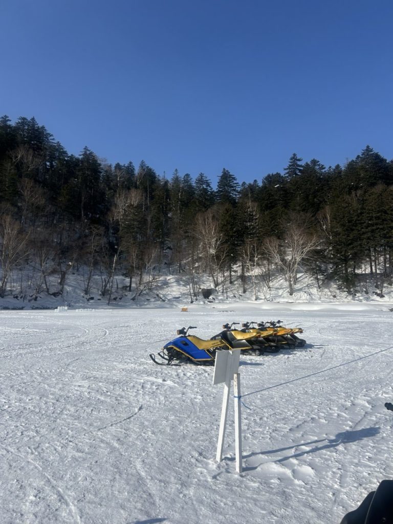 村おこしボランティア【然別湖コタンコース】での活動の様子