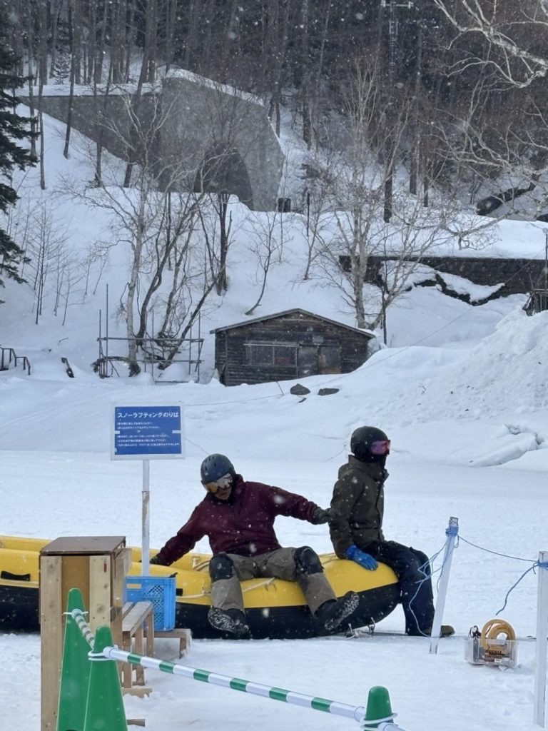 村おこしボランティア【然別湖コタンコース】での活動の様子