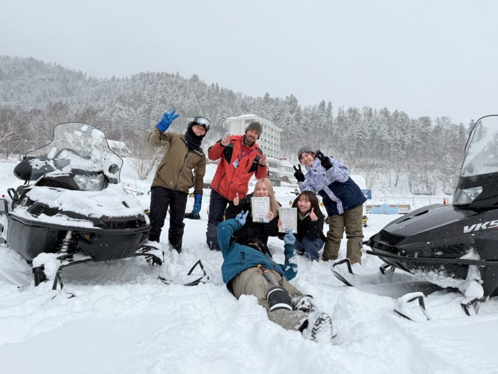 村おこしボランティア【然別湖コタンコース】での活動の様子
