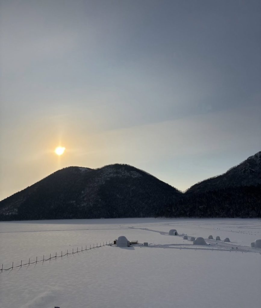 村おこしボランティア【然別湖コタンコース】での活動の様子