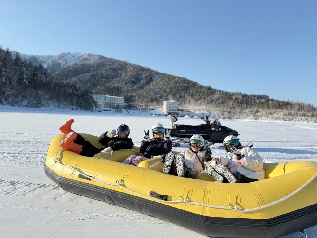 村おこしボランティア【然別湖コタンコース】での活動の様子