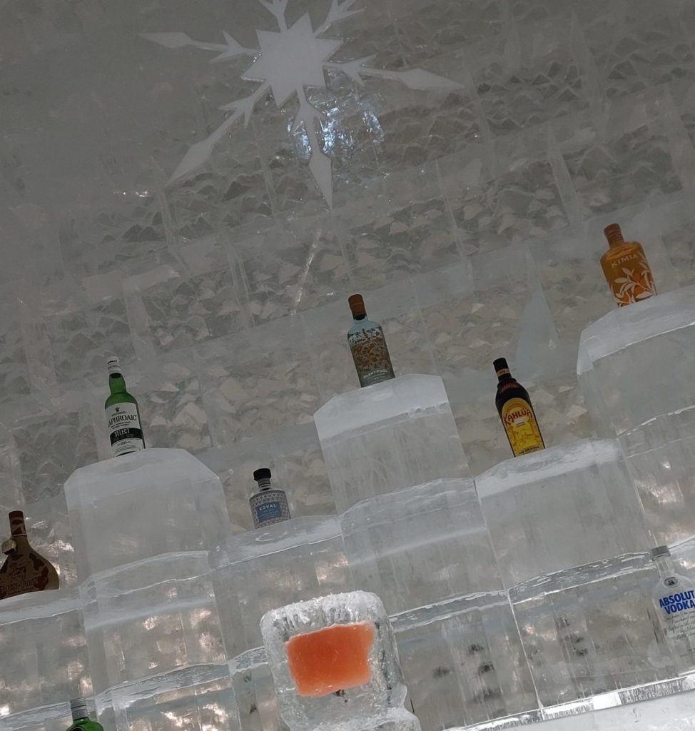 村おこしボランティア【然別湖コタンコース】での活動の様子