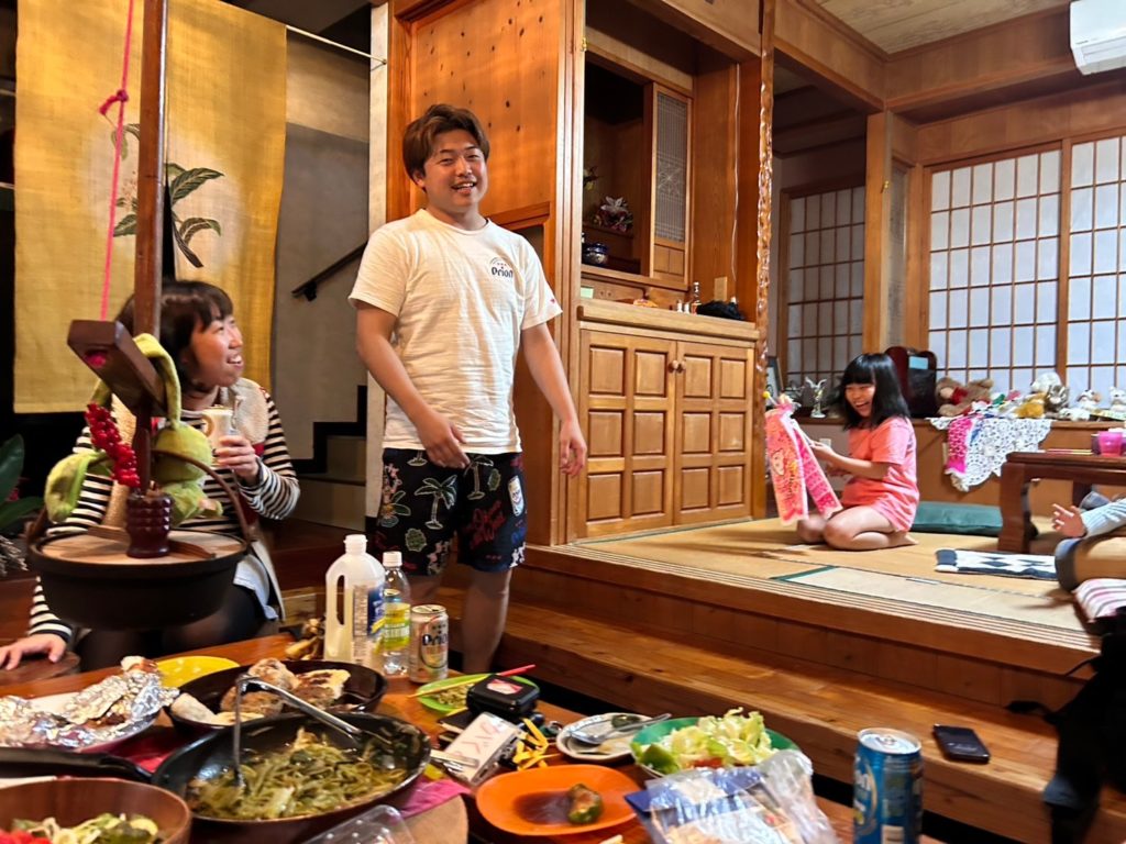 村おこしボランティア【沖縄やんばるコース】での活動の様子