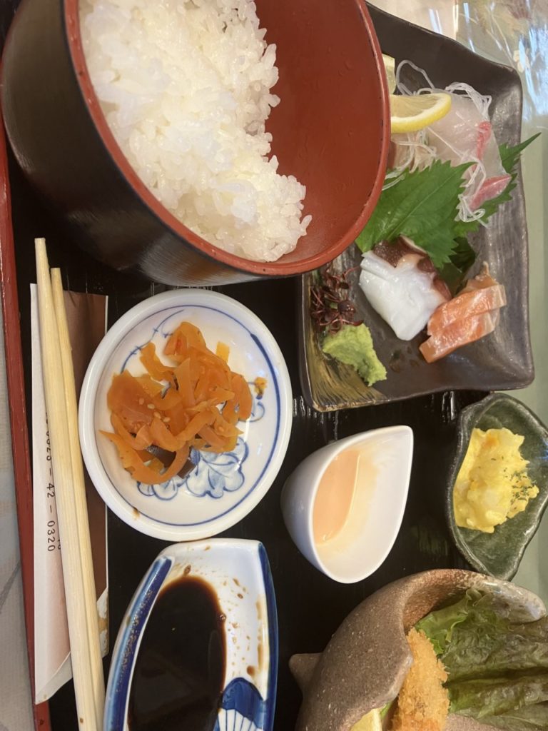 村おこしボランティア【江田島コース】での活動の様子