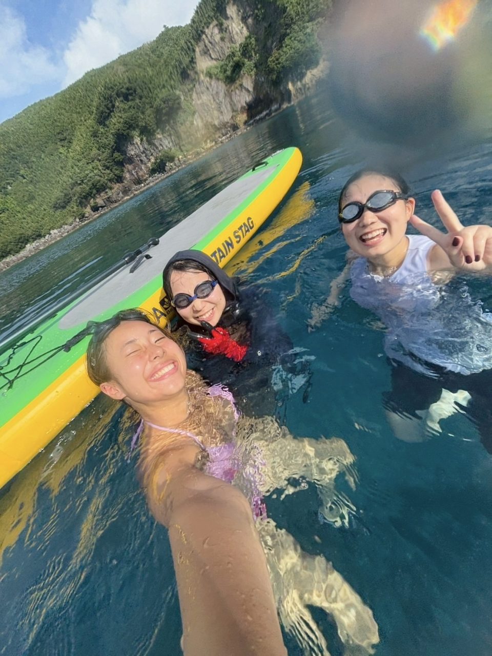 村おこしボランティア【さつま竹島コース】での活動の様子