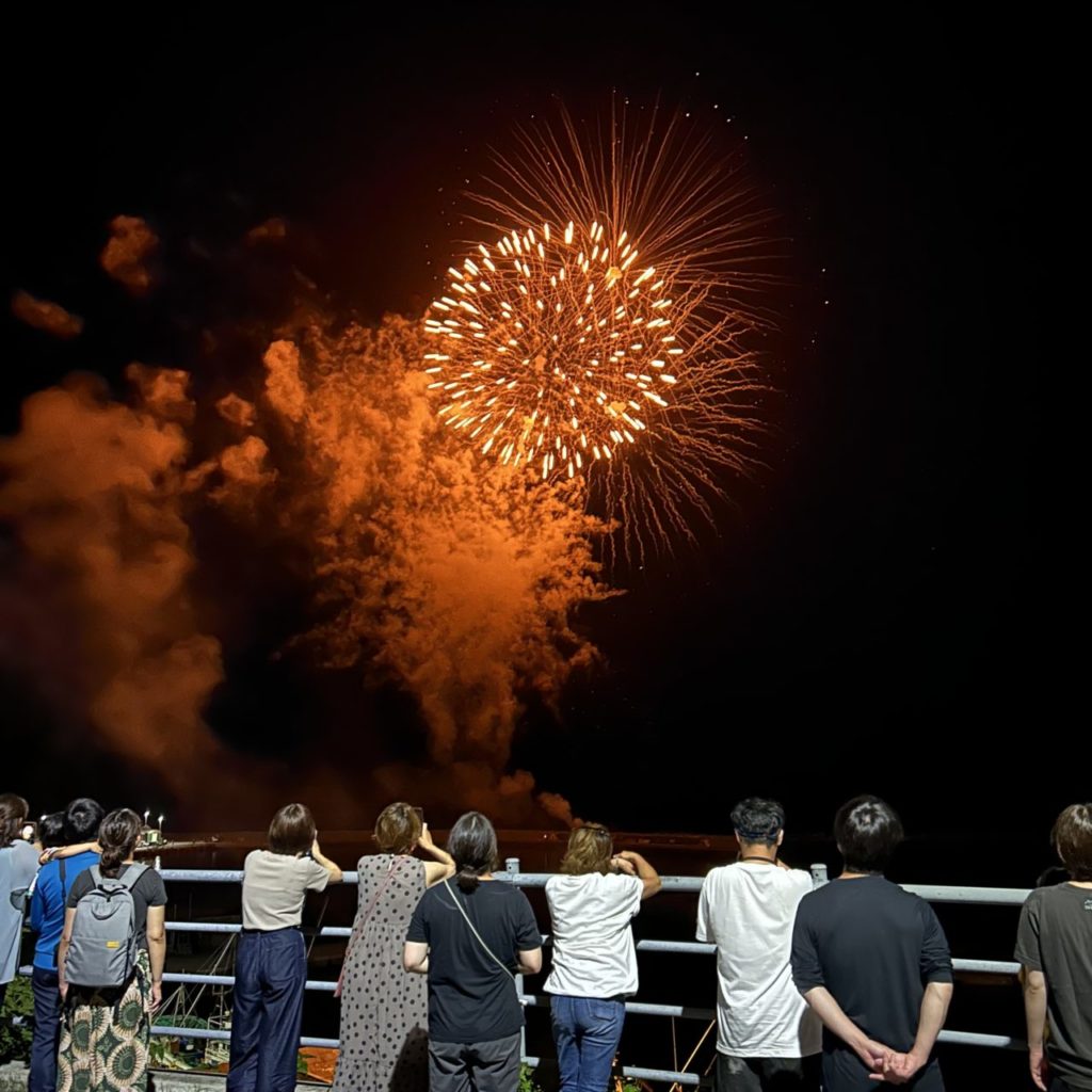 村おこしボランティア【焼尻島コース】での活動の様子