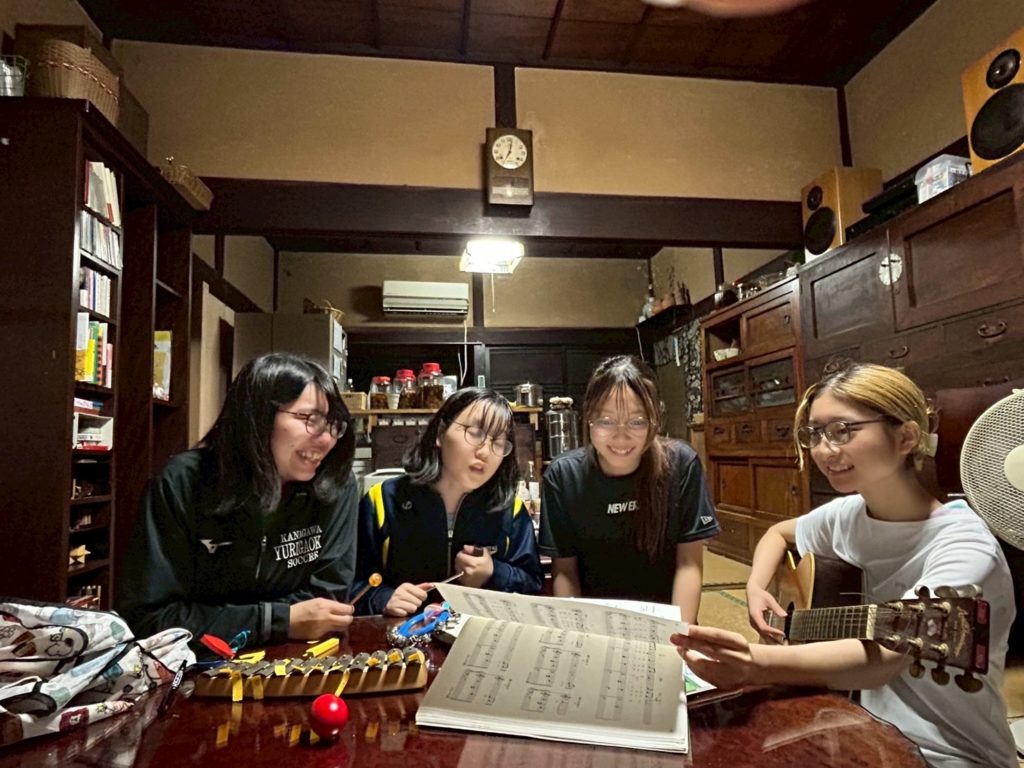 村おこしボランティア【江田島コース】での活動の様子