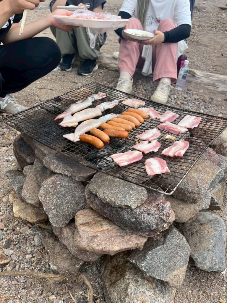 村おこしボランティア【奥尻島コース】での活動の様子