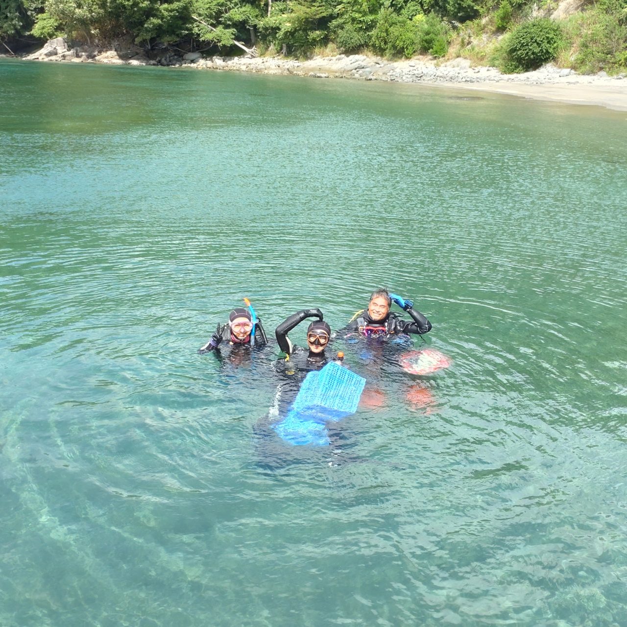 村おこしボランティア【三陸漁場コース】での活動の様子