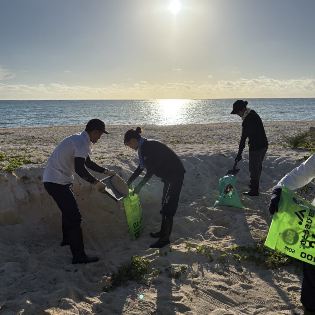 村おこしボランティア【与論島コース】での活動の様子