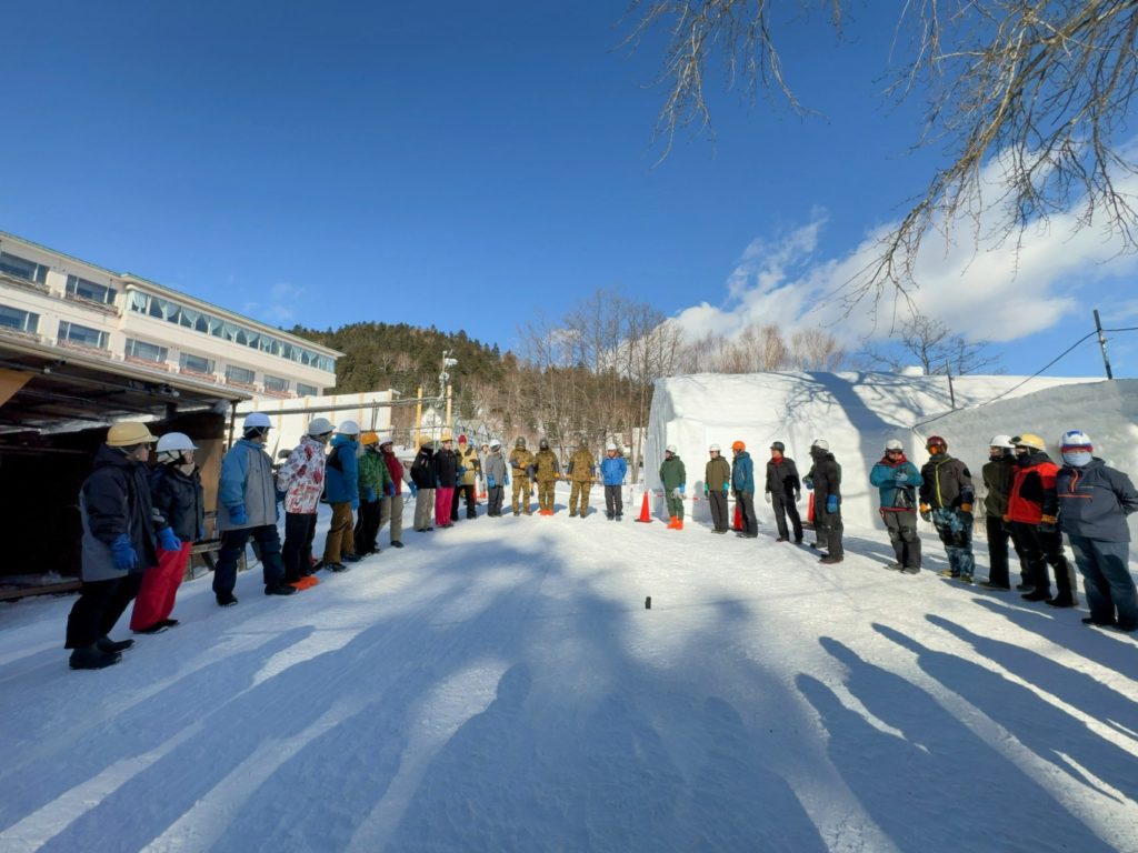 村おこしボランティア【然別湖コタンコース】での活動の様子