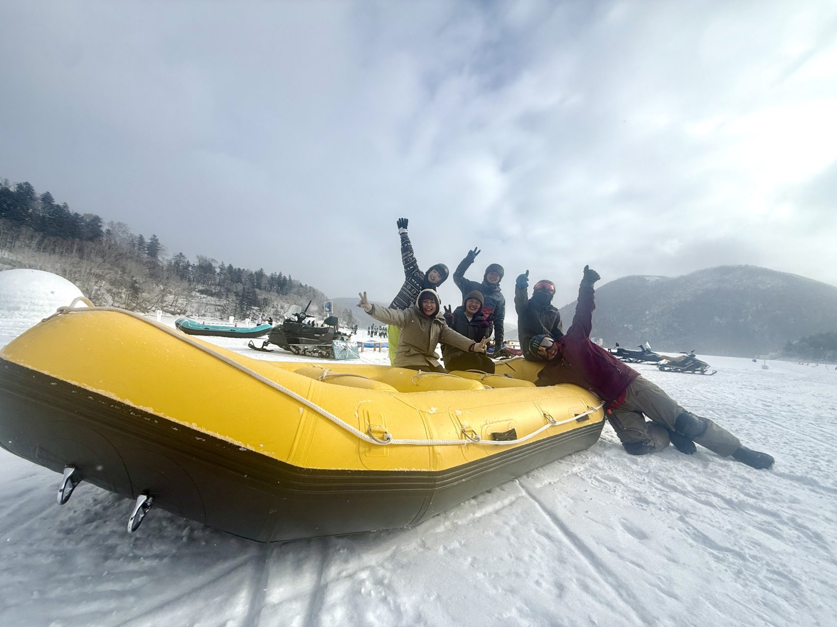 村おこしボランティア【然別湖コタンコース】での活動の様子