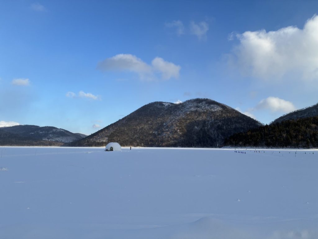 村おこしボランティア【然別湖コタンコース】での活動の様子
