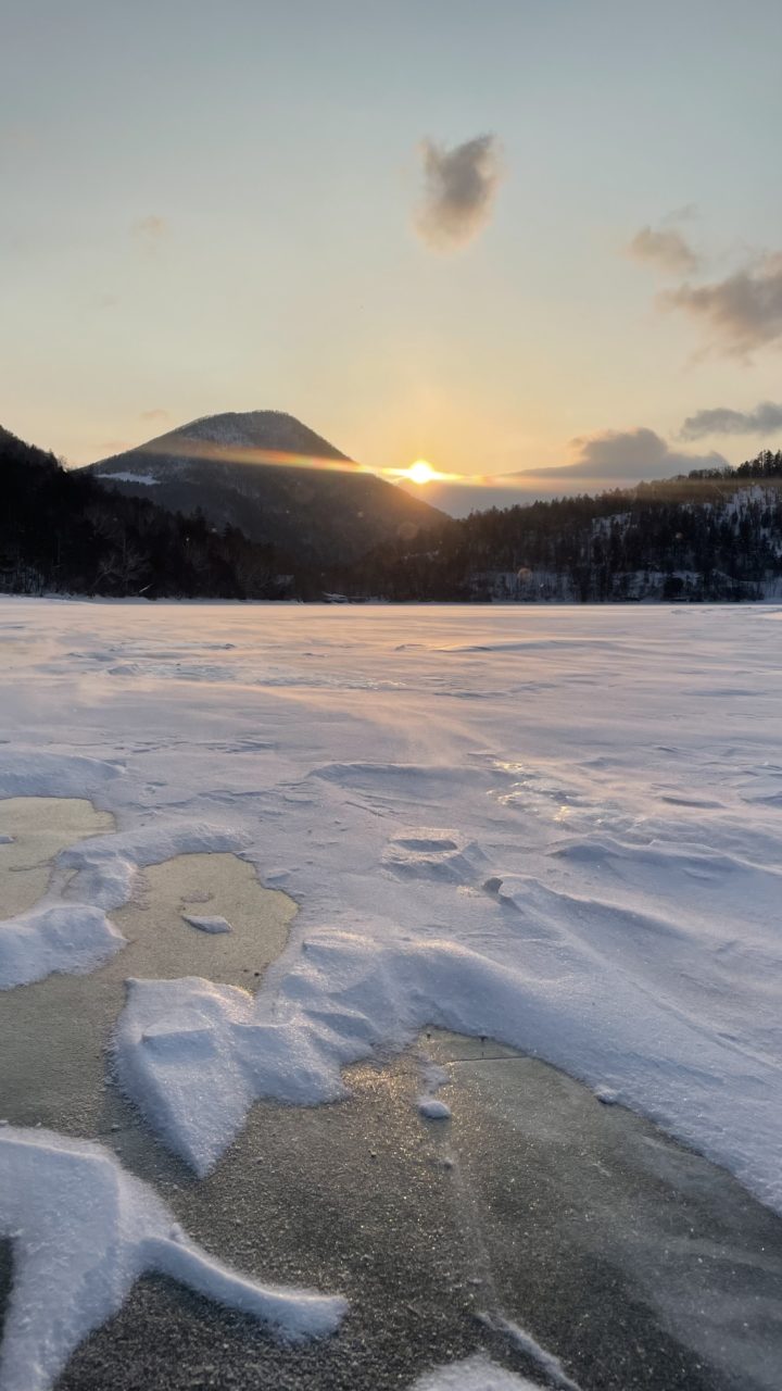 村おこしボランティア【然別湖コタンコース】での活動の様子