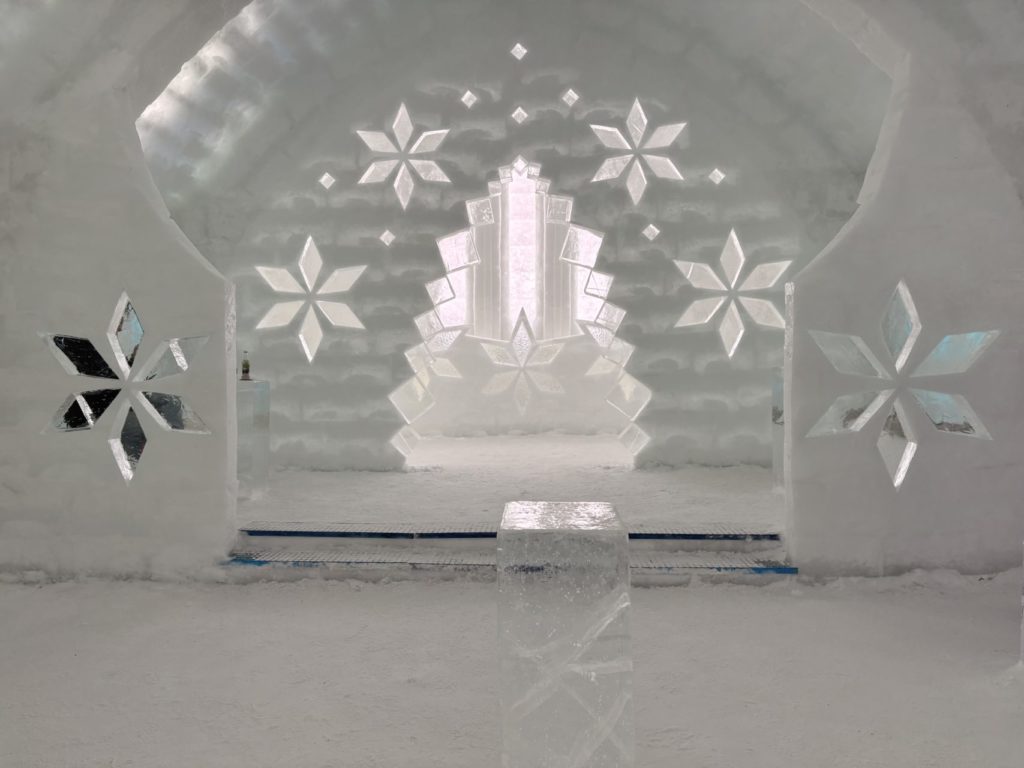 村おこしボランティア【然別湖コタンコース】での活動の様子