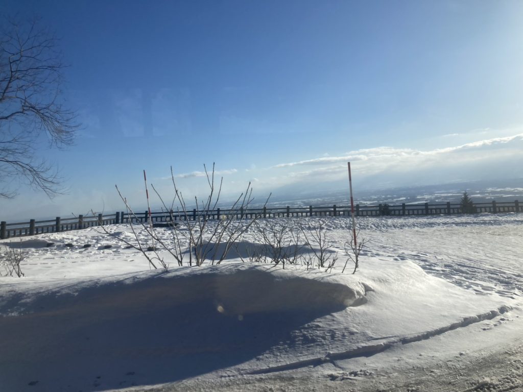 村おこしボランティア【然別湖コタンコース】での活動の様子