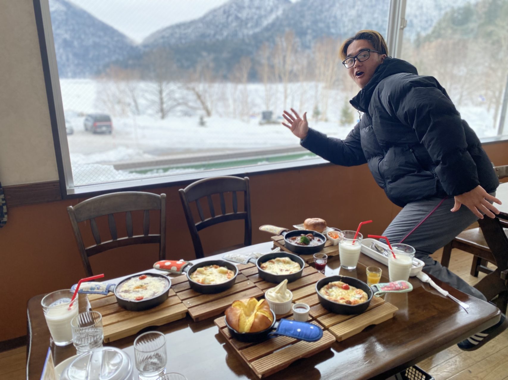 村おこしボランティア【然別湖コタンコース】での活動の様子