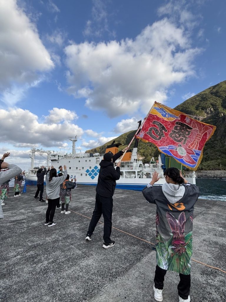 村おこしボランティア【悪石島コース】での活動の様子