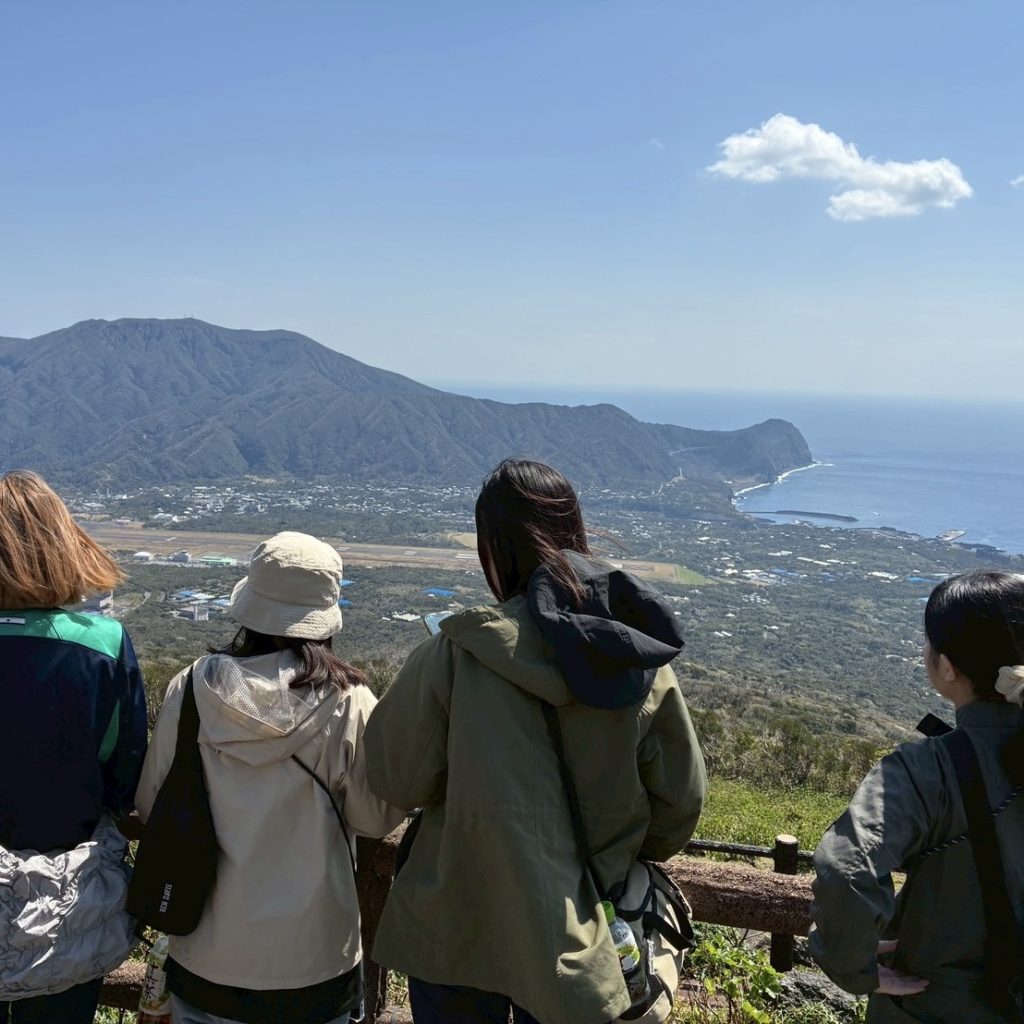 村おこしボランティア【八丈島コース】での活動の様子
