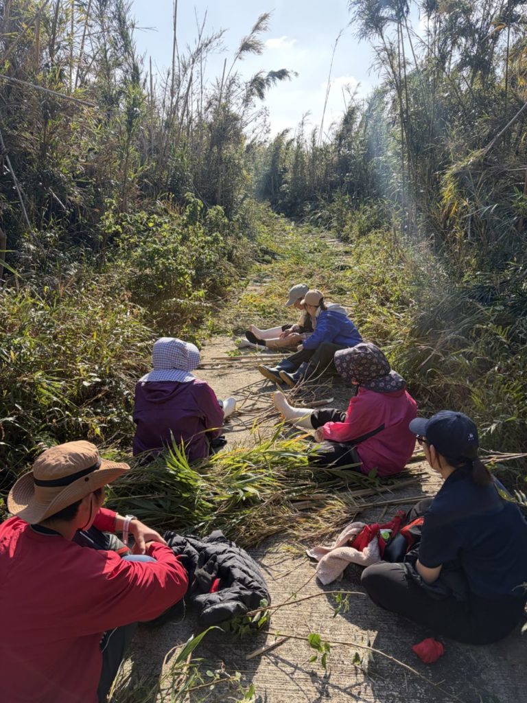 村おこしボランティア【さつま竹島コース】での活動の様子